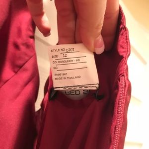 Burgundy long dress (with pockets)